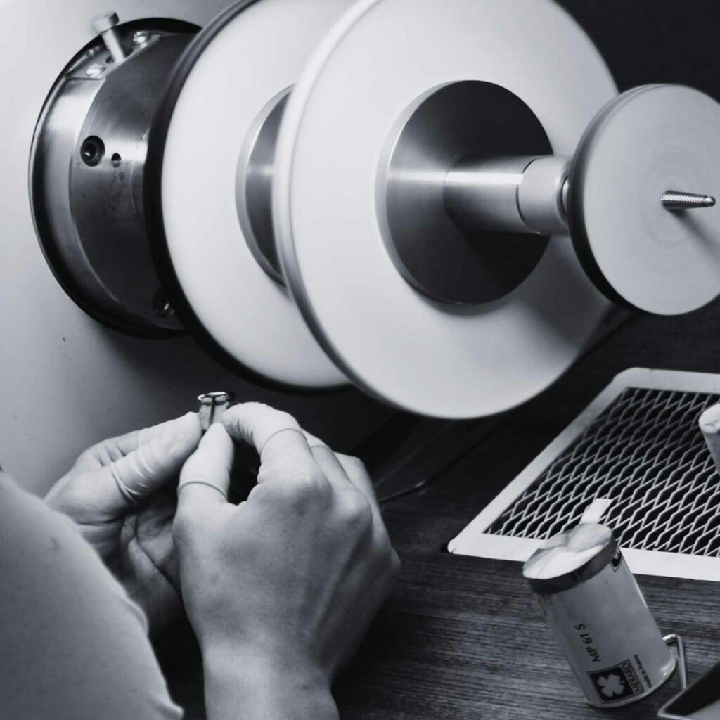 434021582_1216454136433199_5995250941237384705_n-min